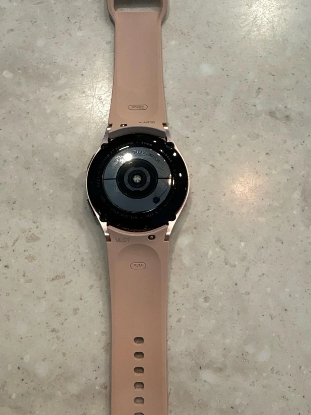 Samsung Galaxy Watch4 Classic in Rose Gold Pink Strap